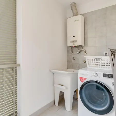 Elena By Atlantic Apartament *